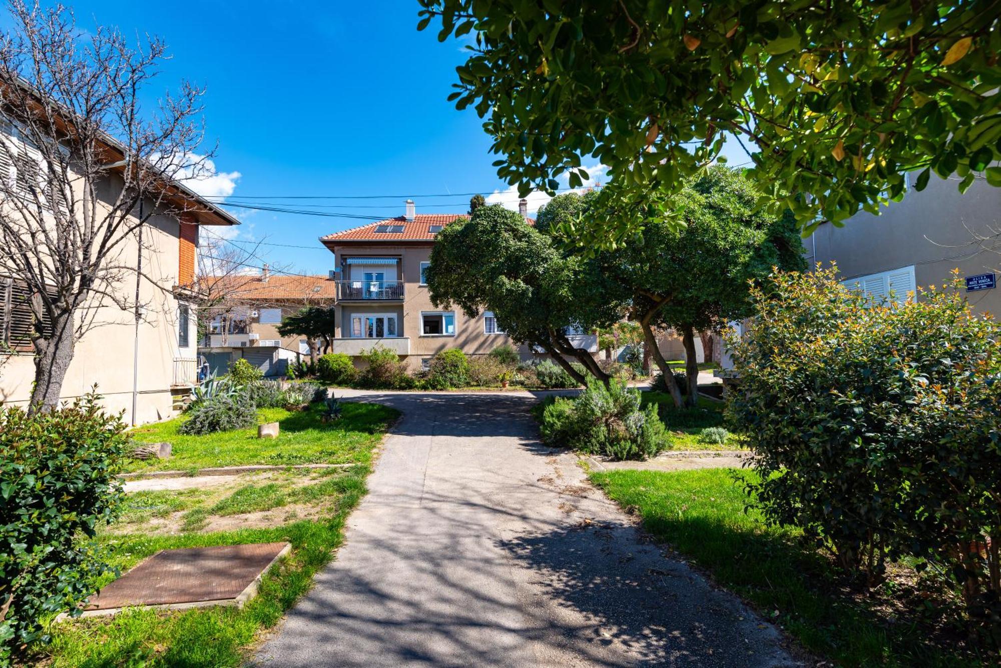 Appartamento Kolovare Garden Oasis - First Row By Sea Zara Esterno foto